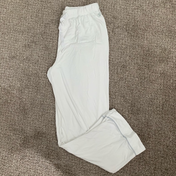 Pajama set - Picture 2 of 2